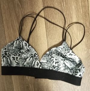 Yarn and Sea black and white bralette size large